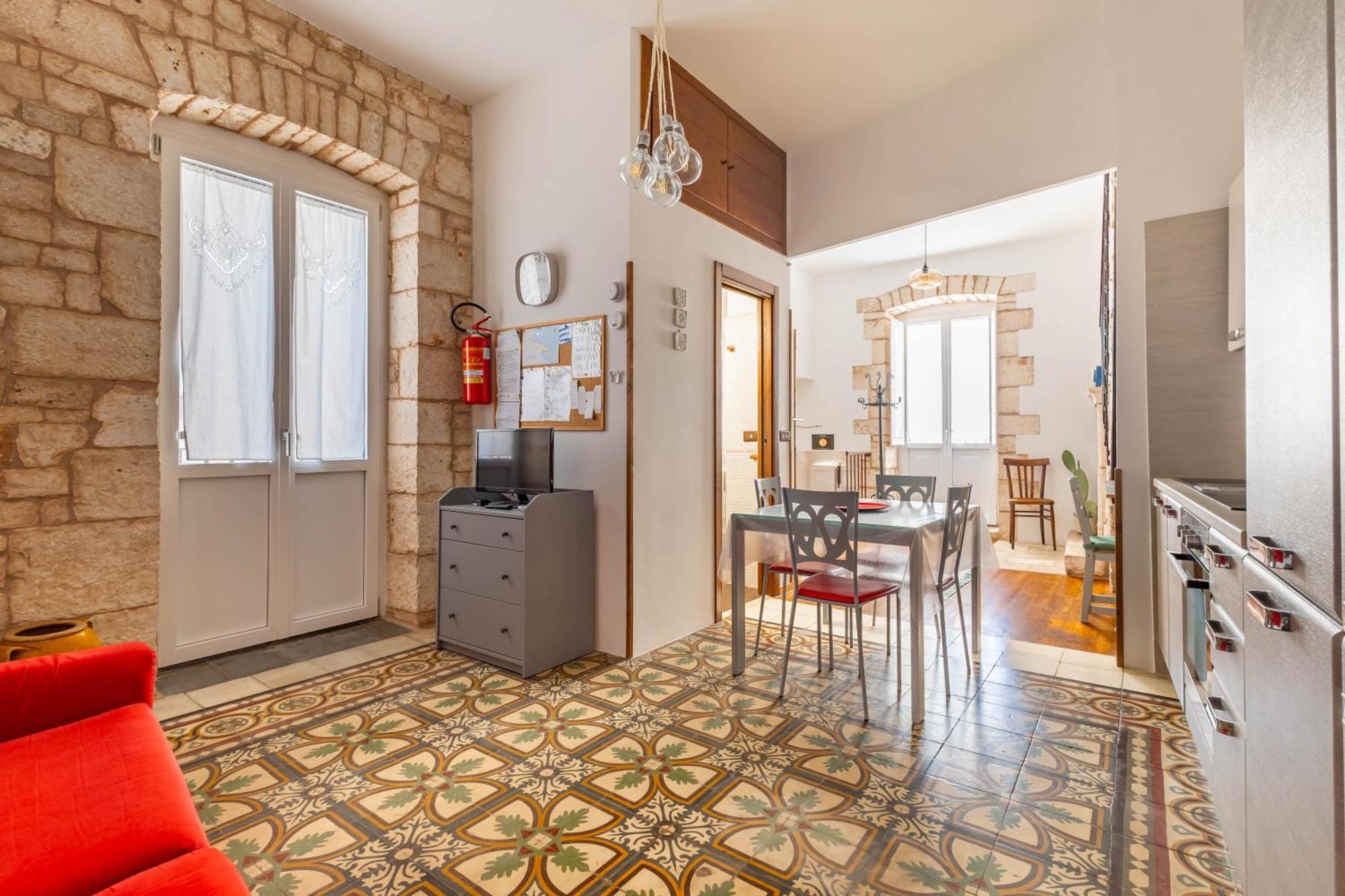 Antiche Mura Apartments "Nel Cuore Della Puglia"Bivani, Cucina, Terrazzo トゥーリ エクステリア 写真