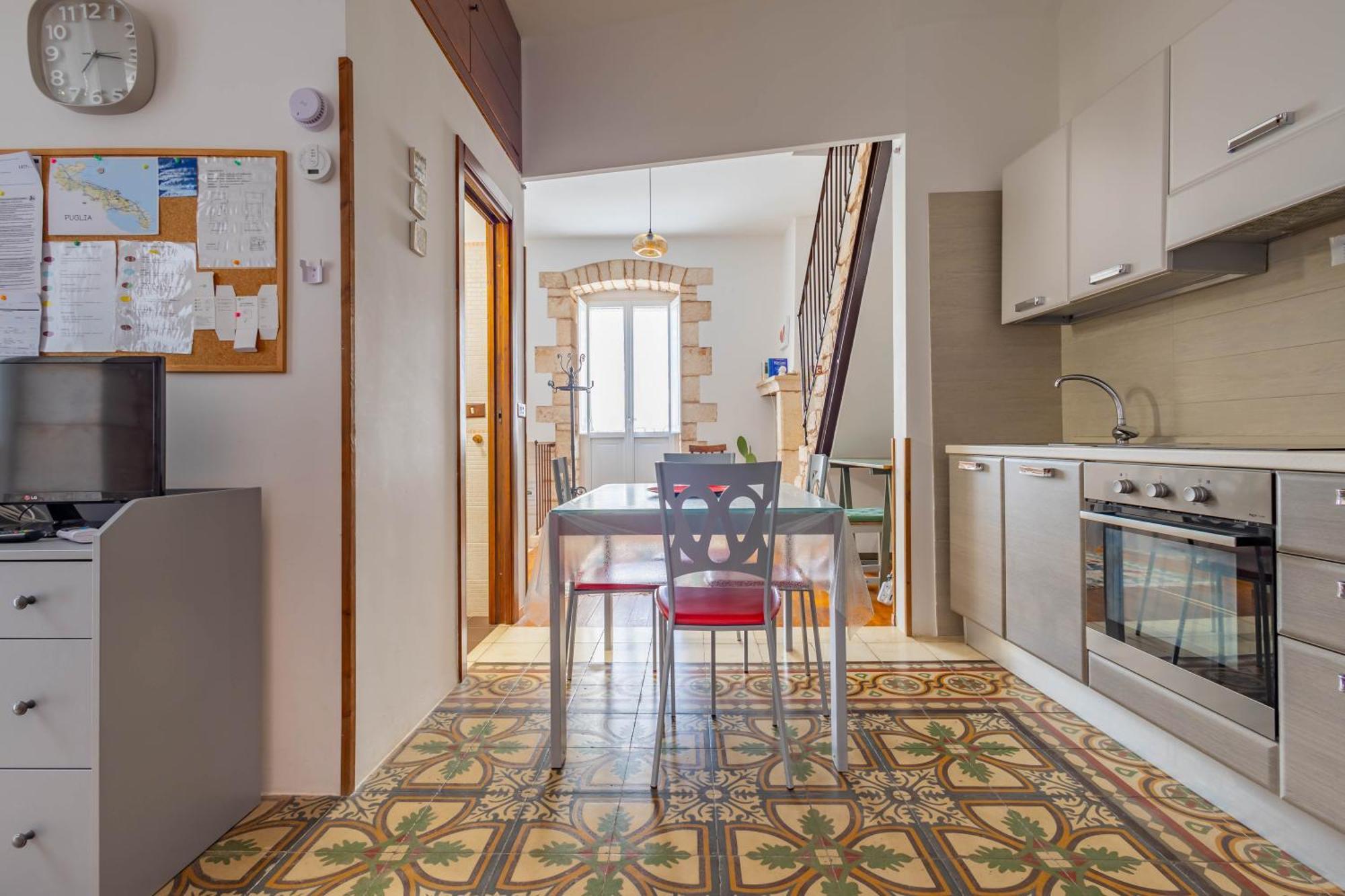 Antiche Mura Apartments "Nel Cuore Della Puglia"Bivani, Cucina, Terrazzo トゥーリ エクステリア 写真