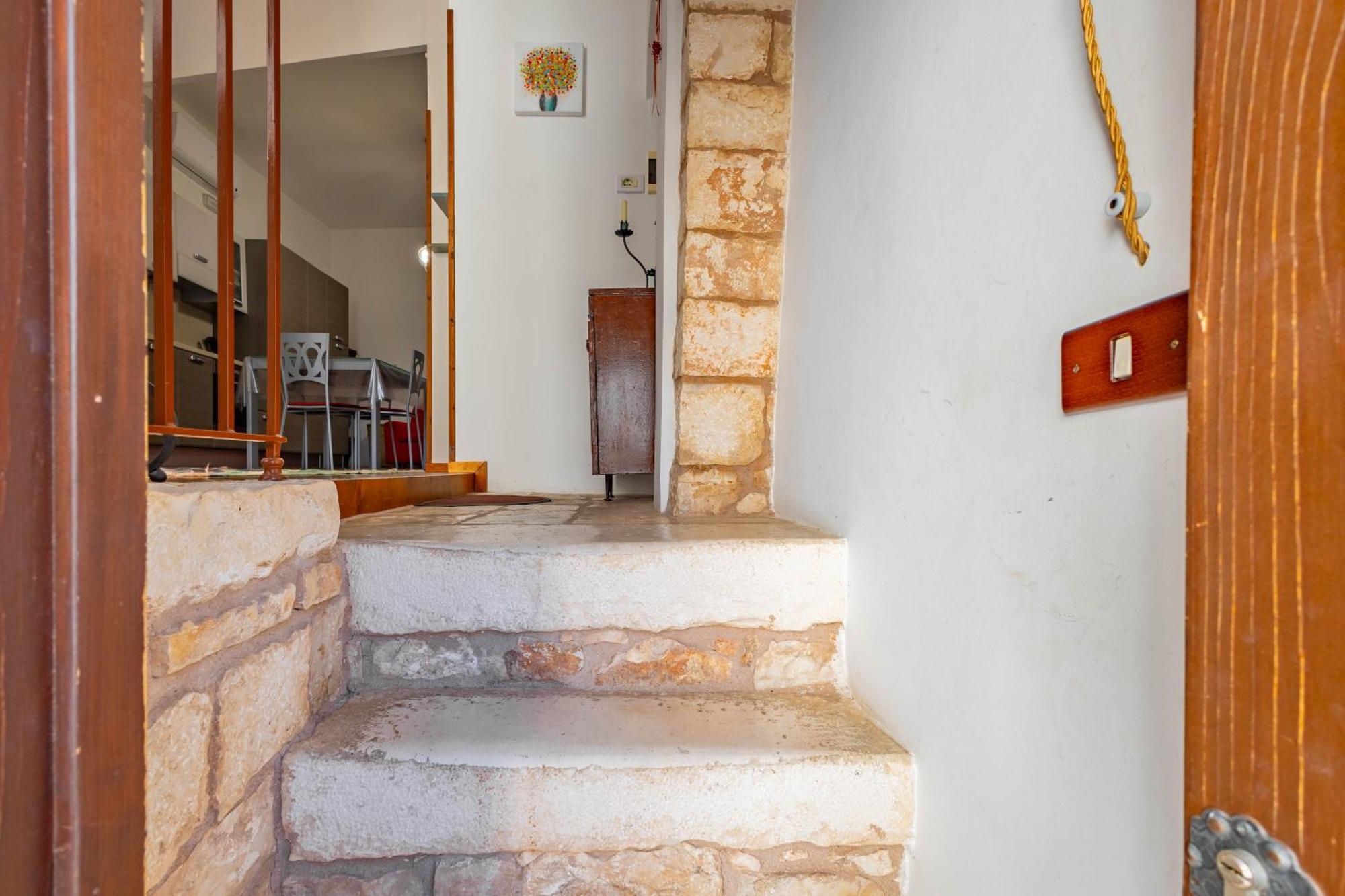 Antiche Mura Apartments "Nel Cuore Della Puglia"Bivani, Cucina, Terrazzo トゥーリ エクステリア 写真